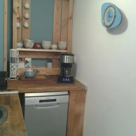 Independant Apartment *